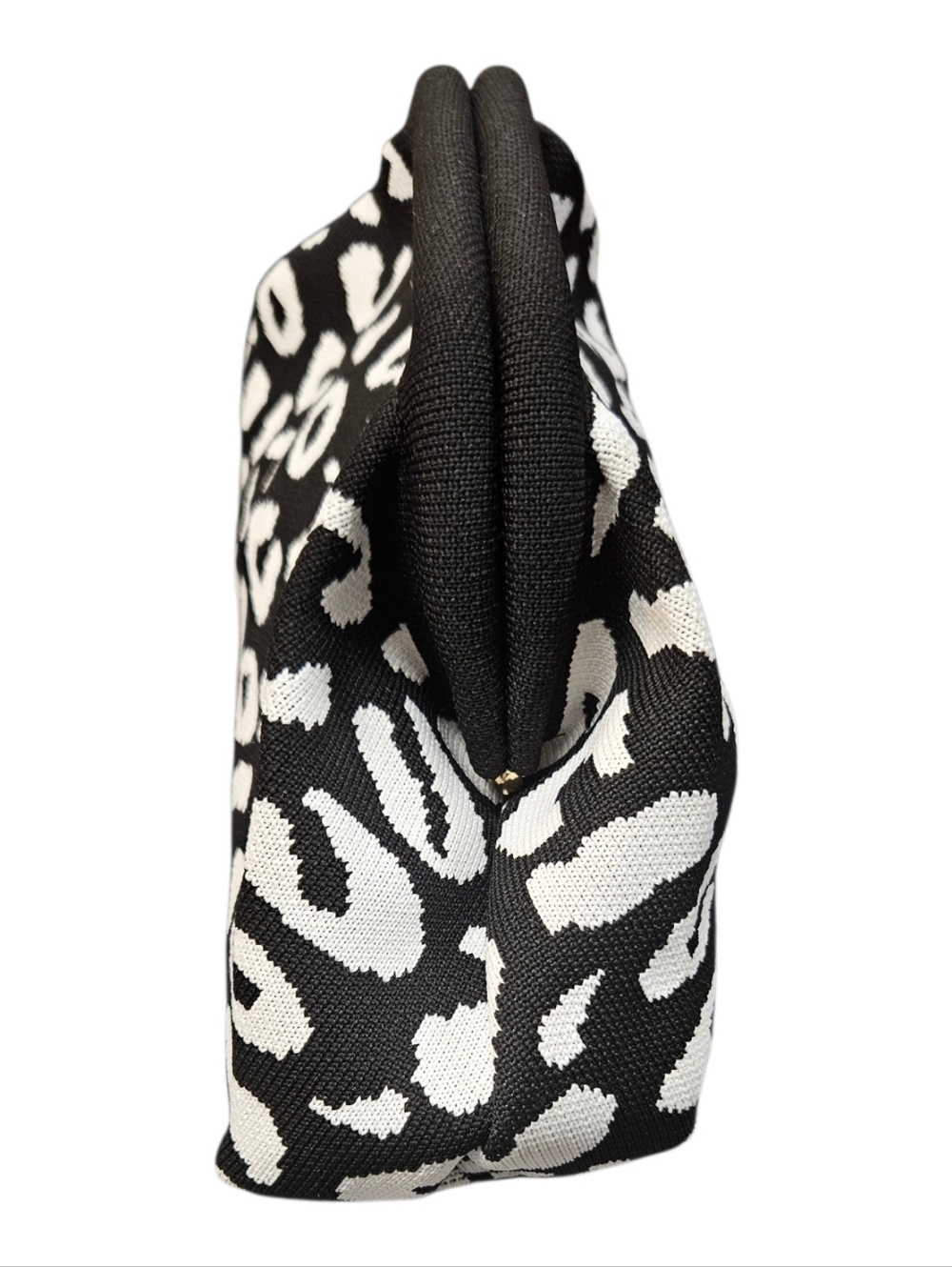 NEW Black & White Leopard Knit Hinge Closure Clutch - Picture 5 of 13
